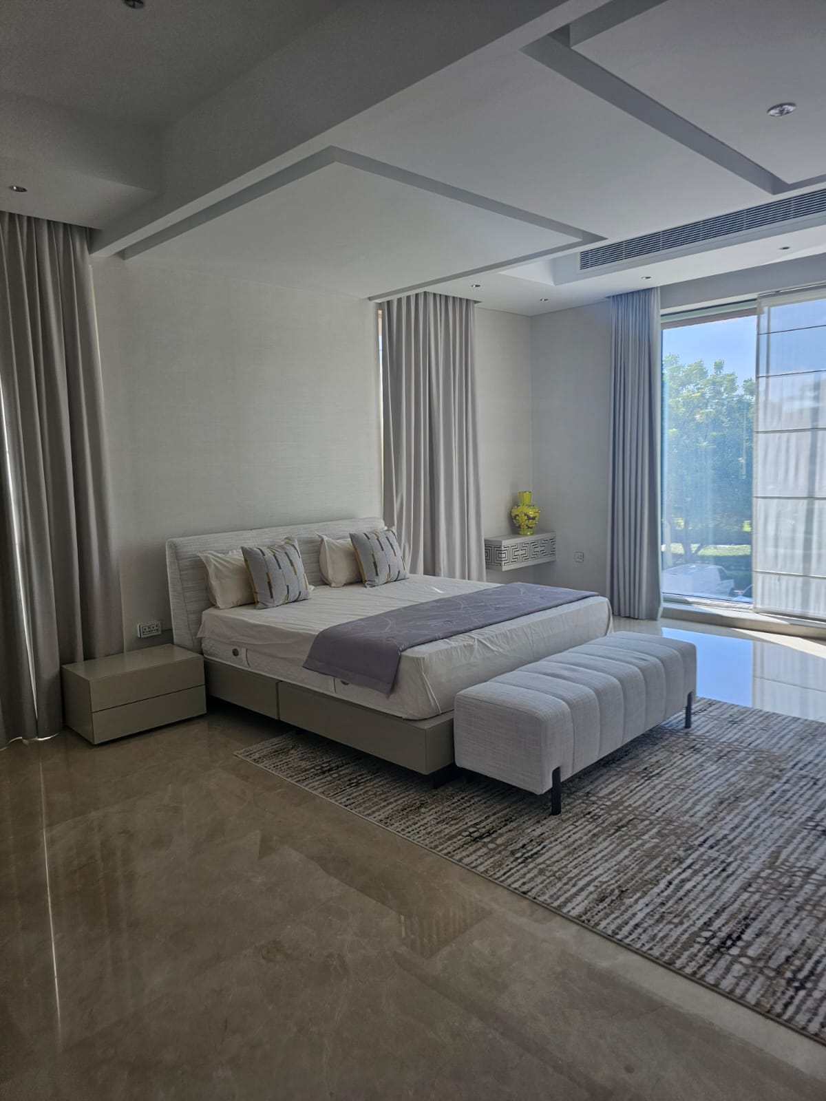 J11, Emirates Hills image 7